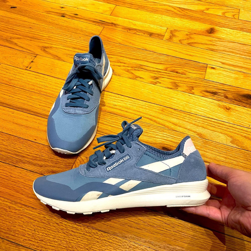 Rebook DMxFoam Suede Athletic Sport Active Pointed baby Sky Tracks Run Training